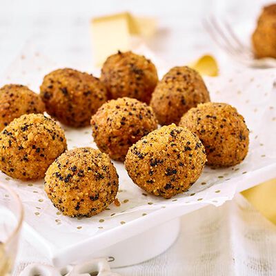 Stuzzichini per aperitivo e finger food - Perle di Mozzarella al Tartufo