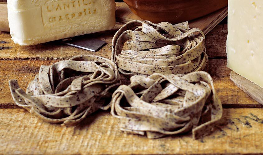 Uova  - Pizzoccheri della Valtellina IGP