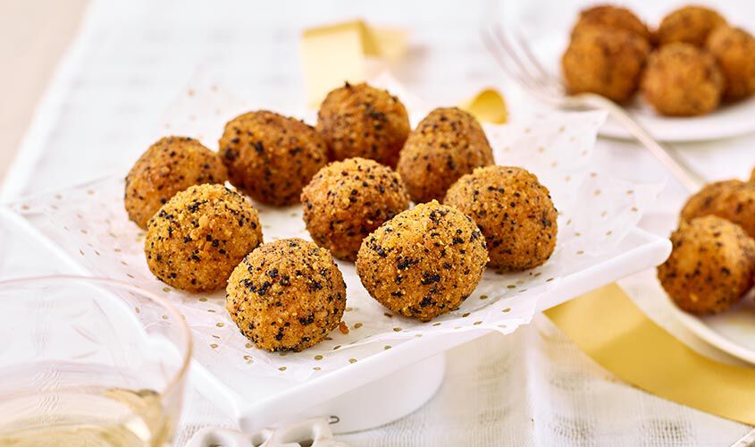 Stuzzichini per aperitivo e finger food - Perle di Mozzarella al Tartufo