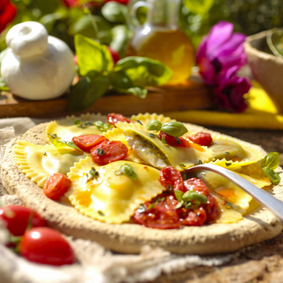 Primi e Sughi - Gran Mezzaluna Pesto e Burrata