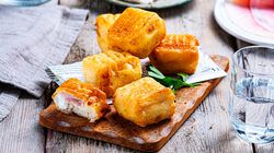 Stuzzichini per aperitivo e finger food - Mini Mozzarella in Carrozza con Prosciutto in Pastella