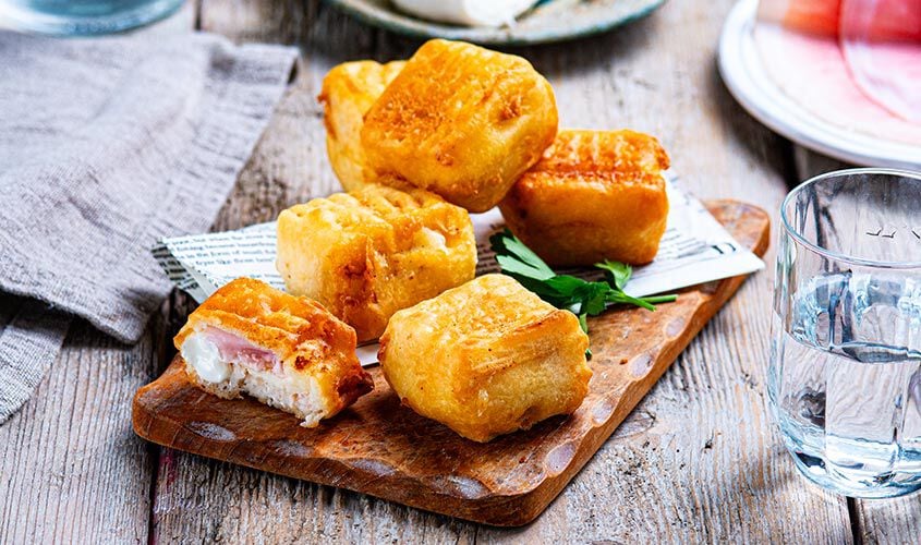 Stuzzichini per aperitivo e finger food - Mini Mozzarella in Carrozza con Prosciutto in Pastella