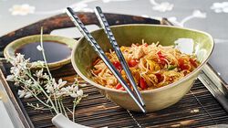 Cibi dal mondo - Spaghetti all'Asiatica con carne e verdure