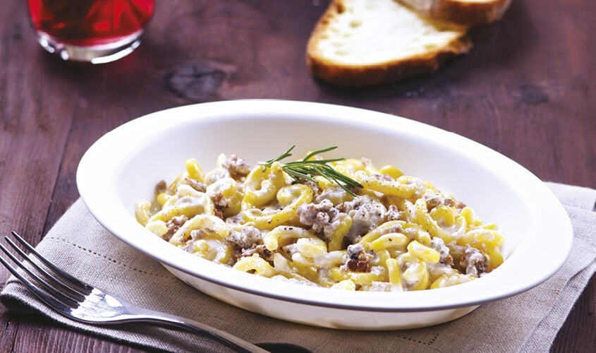 Ristopiatti: i primi piatti gourmet - I Ristopiatti 'GRAMIGNA PANNA E SALSICCIA'