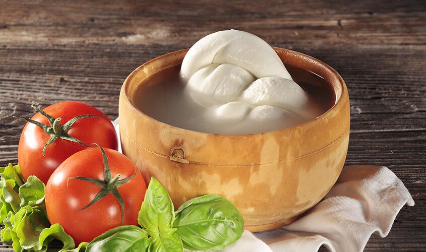 Formaggi - Treccia Mozzarella di Bufala Campana DOP