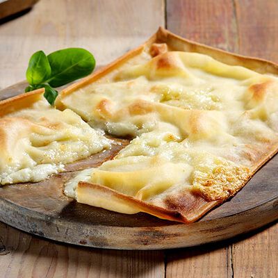 Stuzzichini per aperitivo e finger food - Schiacciata allo Stracchino