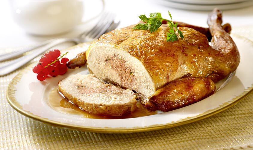 Specialit&agrave; di carne - Faraona Farcita