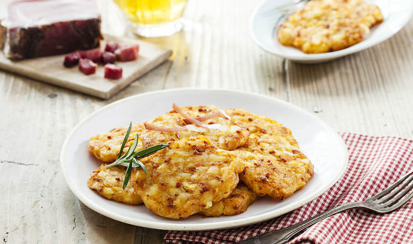 Pur&egrave; e specialit&agrave; di patate - Rostini Caserecci con Speck