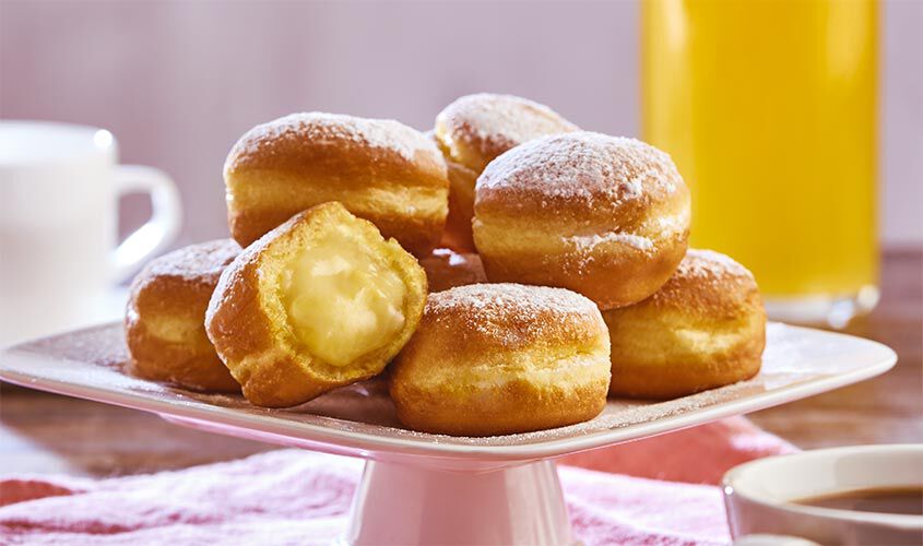 Croissant e prima colazione - Dolci Mini Krapfen alla Crema