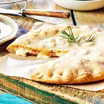 Pane e prodotti da forno - PIZZA FOCACCIA PROSCIUTTO E FORMAGGIO