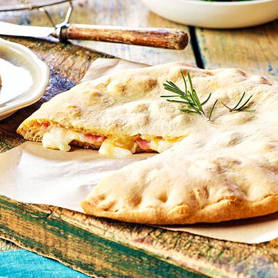 Pane e prodotti da forno - Pizza Focaccia Prosciutto e Formaggio