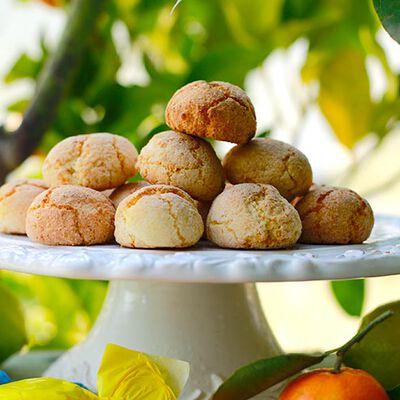 Biscotti e cioccolatini - Amaretti Morbidi Ricetta Tradizionale di Sassello