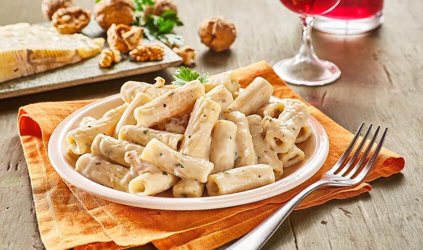 Ristopiatti: i primi piatti gourmet - I Ristopiatti "Tortiglioni erborinato e noci"