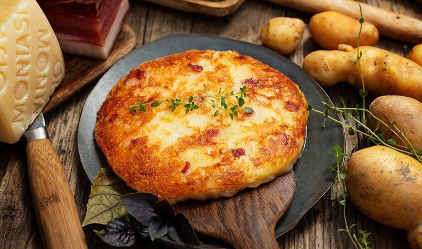 Formaggi - Frico Furlan con "Montasio DOP" e Speck