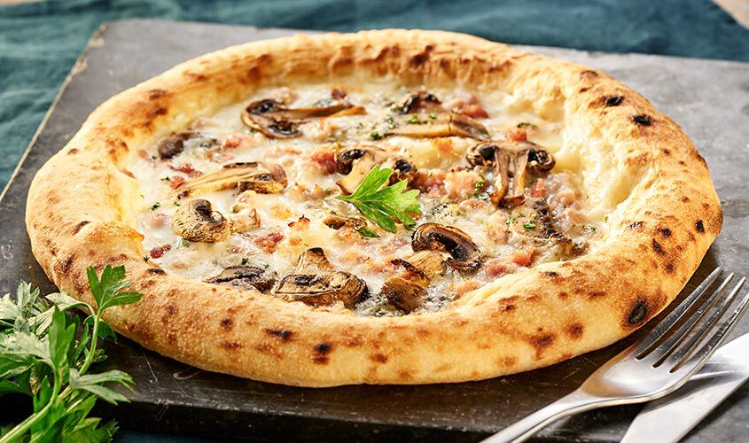Pizze - Pizza "Bistrot 25" Bianca con Salsiccia e Funghi
