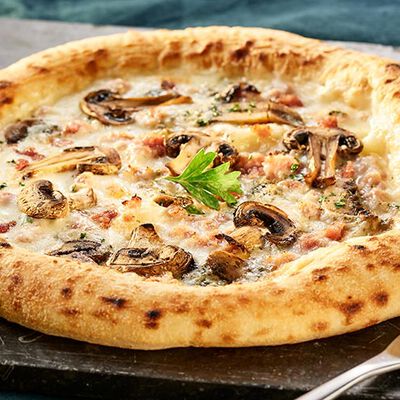 Pizze - Pizza "Bistrot 25Bianca con Salsiccia e Funghi