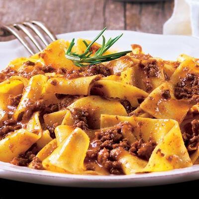 Piatti veloci pronti in un attimo - Pappardelle al Rag&ugrave; di Cervo