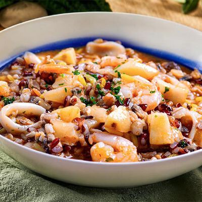 Specialit&agrave; di pesce - Zuppa Rustica di Mare e Cereali
