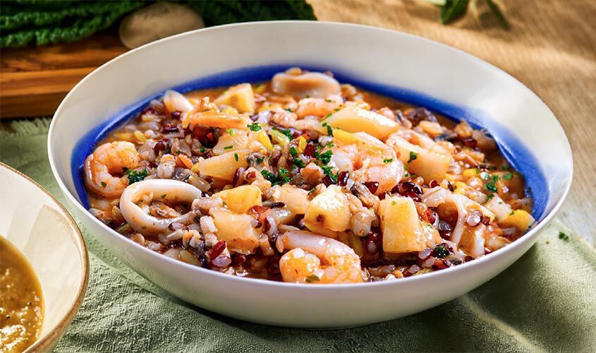 Specialit&agrave; di pesce - Zuppa Rustica di Mare e Cereali