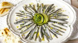 Specialit&agrave; di pesce - Filetti di alici marinate