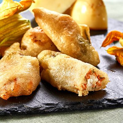 Stuzzichini per aperitivo e finger food - Fiori di Zucca Ricotta e Provola
