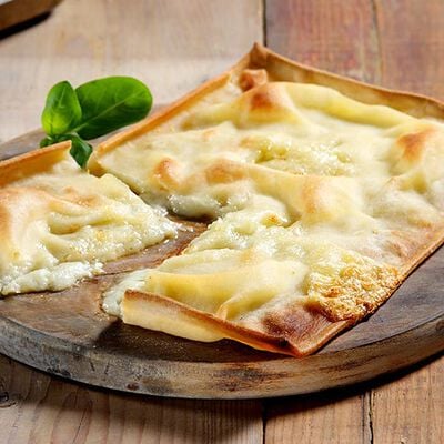 Stuzzichini per aperitivo e finger food - Schiacciata allo Stracchino