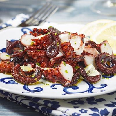 Specialit&agrave; di pesce su prenotazione - Polpo Cotto